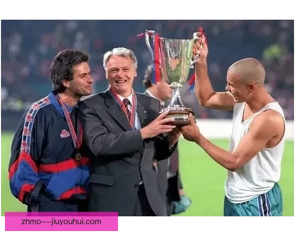 穆里尼奥正式接掌费内巴切主教练职务开启新篇章